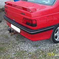 Peugeot --SOLGT-- 405 SI