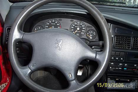 Peugeot --SOLGT-- 405 SI - Rat med airbag billede 7