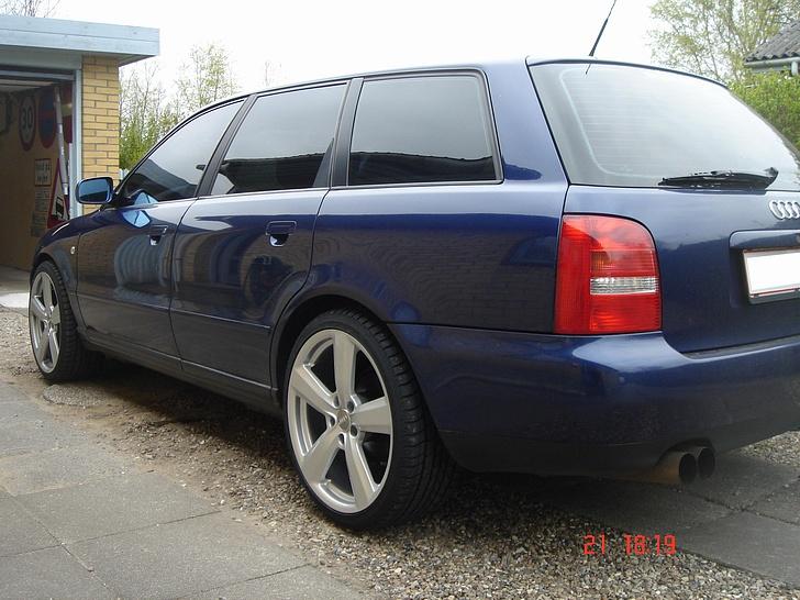 Audi A4 Avant 1,8T (SOLGT) - 19" RS6 klær bilen godt ;) billede 2