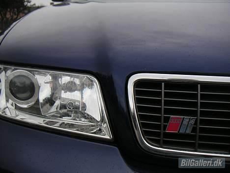 Audi A4 Avant 1,8T (SOLGT) - S4 front grill og facelift forlygter billede 3