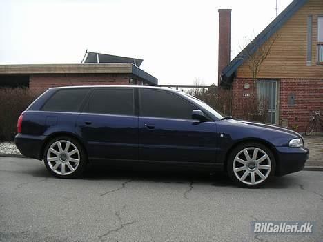 Audi A4 Avant 1,8T (SOLGT) - tonede ruder hele vejen rundt (18" RS4 solgt, nu 19" RS6) billede 4