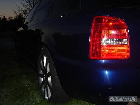 Audi A4 Avant 1,8T (SOLGT) - facelift baglygter billede 7