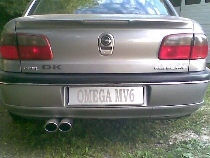 Opel Omega B MV6   - Home made træf "nummer plader"   lavet på vores laser cutter på jobbet billede 20