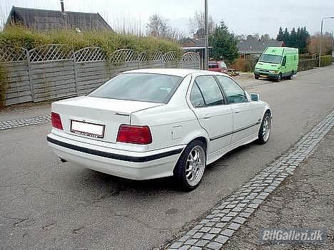 BMW E36 318i *SOLGT* billede 8