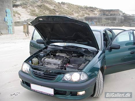 Toyota avensis 1,8 billede 4