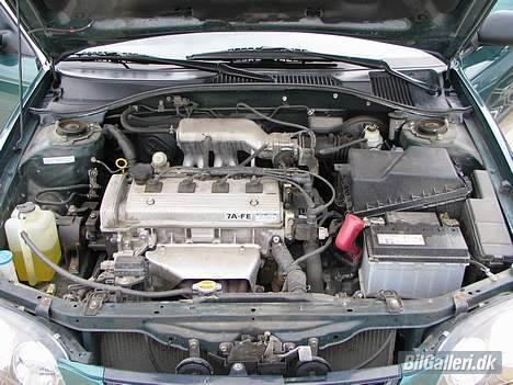 Toyota avensis 1,8 billede 6