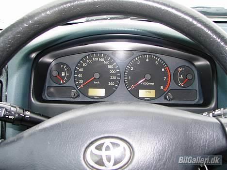 Toyota avensis 1,8 billede 7