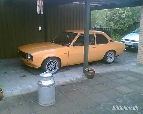 Opel Ascona B  2,0  16v - undskylder stolpen. hehe billede 17