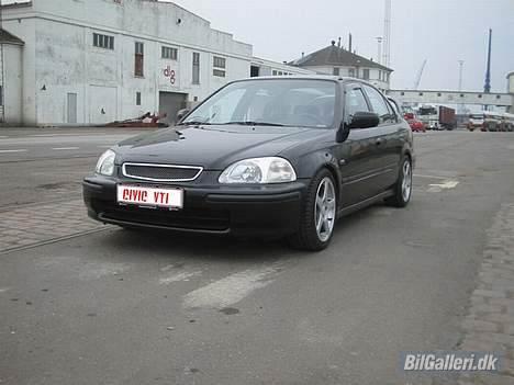 Honda Civic VTI 160HK (SOLGT) - Endnu et billede på Aahus Havn billede 7