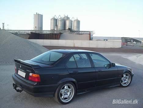 BMW 320 I billede 7