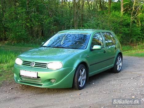 VW Golf 4 1.9 TDi (solgt) - MIn nye bil... Med anden kofanger... kunne ikke la vær...  billede 1
