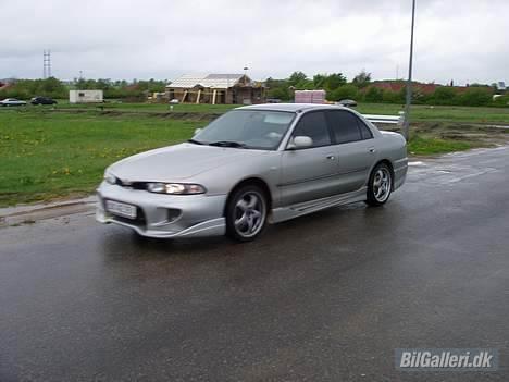 Mitsubishi galant (solgt) billede 11