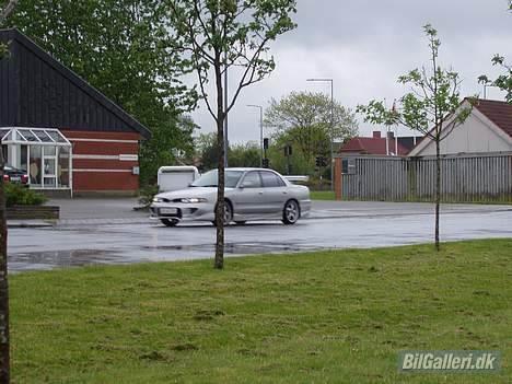 Mitsubishi galant (solgt) billede 13