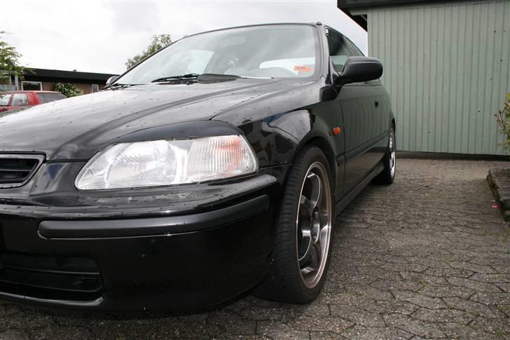 Honda Civic EJ9 1,4 iS *Solgt* - Set lidt skråt forfra. billede 5