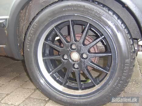 VW Golf 2 cl (solgt) - De andre fælge bliver også slebet ned i inder kanten.. billede 8
