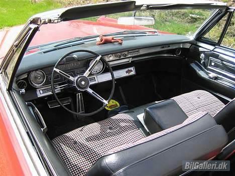 Cadillac De Ville Convertible - Dagligstuen er skøn at sidde i , og bare crusse derud af. billede 3