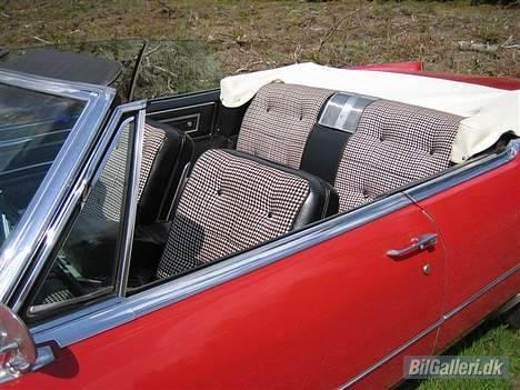 Cadillac De Ville Convertible - Dagligstuen set fra den anden side. billede 8