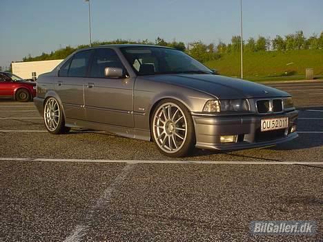 BMW 320 turbo *solgt* billede 10