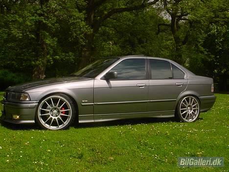 BMW 320 turbo *solgt* billede 11