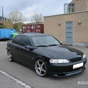Opel Vectra 1.8i *Solgt* :-(