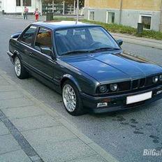 BMW E30 320i SOLGT