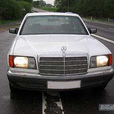 Mercedes Benz 420 SE V8 - W126 *SOLGT*