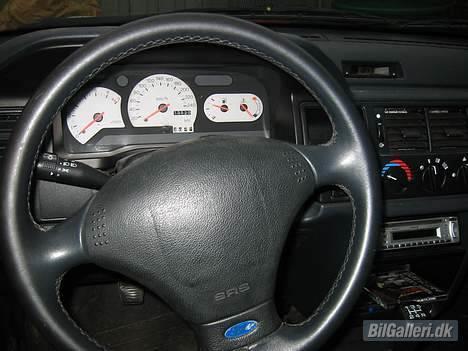 Ford Skrottet 30/10-2010 billede 7