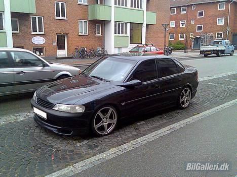 Opel Vectra 1.8i *Solgt* :-( billede 2