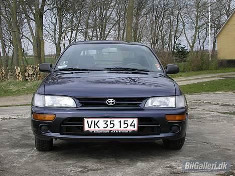 Toyota corolla champ billede 2