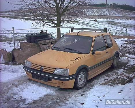 Peugeot 205 1,9 gti *solgt* billede 8