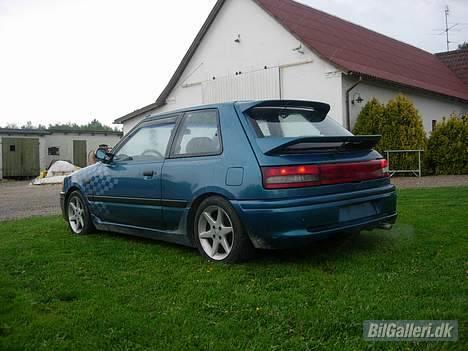 Mazda 323 bg DØD billede 8