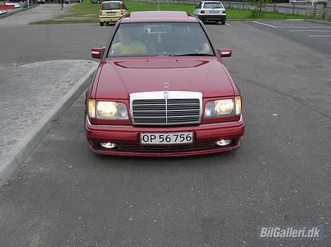 Mercedes Benz 3,0 total skadet  billede 2