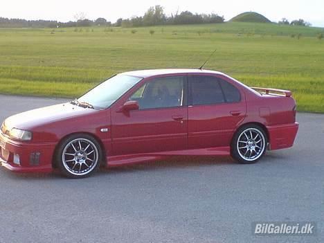 Nissan Primera 1.6 SLX billede 1