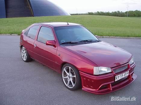 Opel Kadett GSI 2,0 16v SOLGT! billede 3