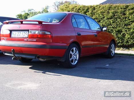 Toyota Carina E  Død - Ja der kommer til at ske meget med min gamle rina.. billede 3