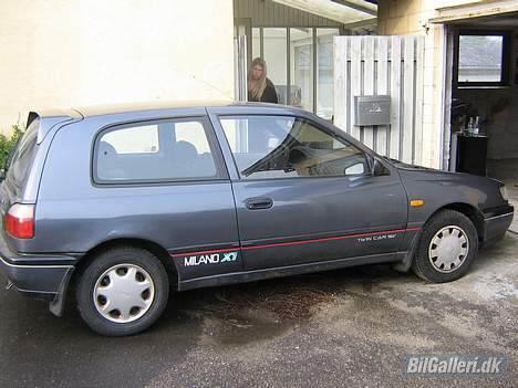 Nissan sunny (SOLGT) billede 3