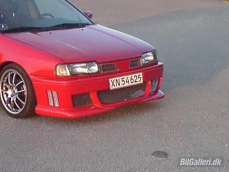 Nissan Primera 1.6 SLX billede 11