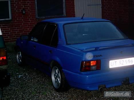 Opel ascona c 2,0i  billede 3
