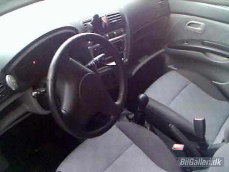 Kia Picanto EX 1.1 - Glemte at lukke handskerummet :-) billede 6