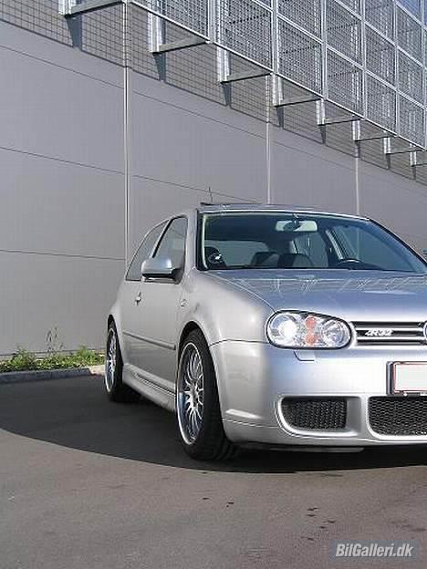 VW R32 V6 4-motion Solgt! - Så er der kommet nye fælge på bilen. D 25.5.06 billede 18