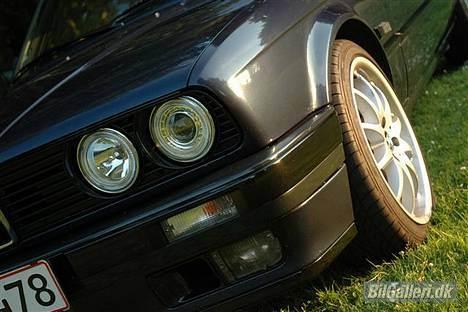 BMW E30 [Solgt] billede 7