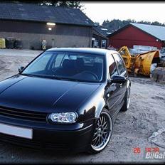 VW Golf IV *Solgt* :´(