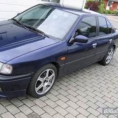 Nissan primera "SOLGT"