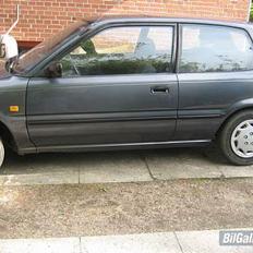 Toyota corolla xli 1.3 Solgt