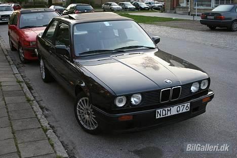 BMW 320i E30 (R) Totaltskadet billede 17