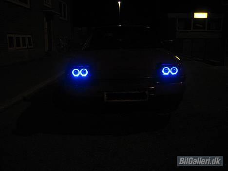 Mazda 323F billede 4