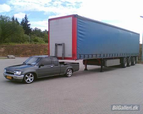 Toyota hilux-lowlux solgt billede 18