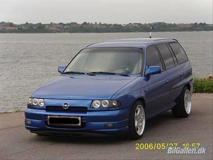 Opel astra billede 1