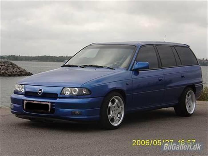 Opel astra billede 2