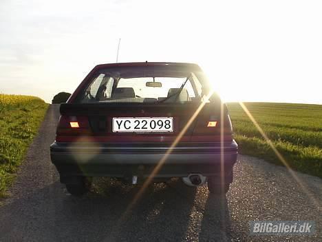 Nissan Sunny 1.6 GT billede 3